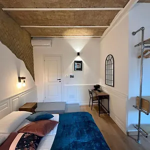 Domus Avi - 3*, Rome Italy
