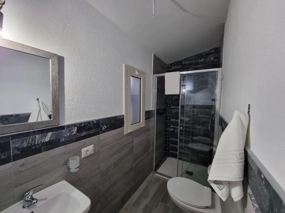Suite Cornelia Santa Teresa Gallura 0*,  Italie